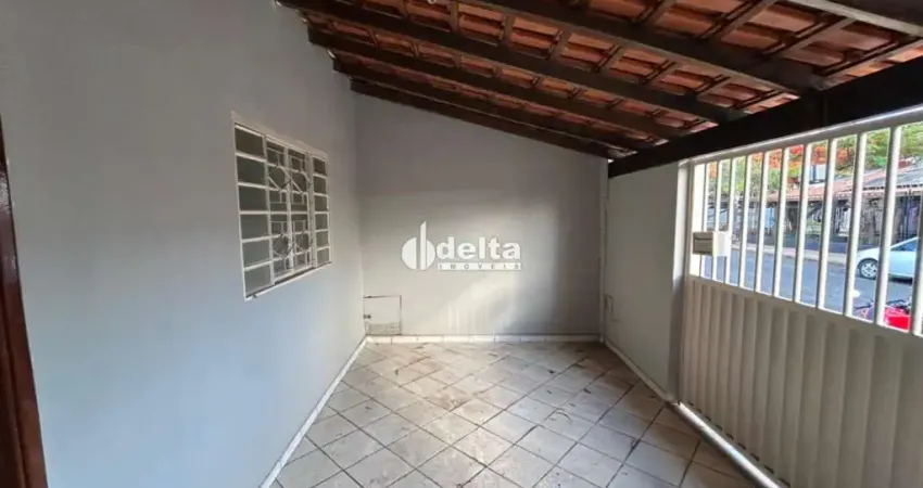 Casa residencial com 3 quartos disponível para locação no bairro presidente roosevelt em uberlândia-mg