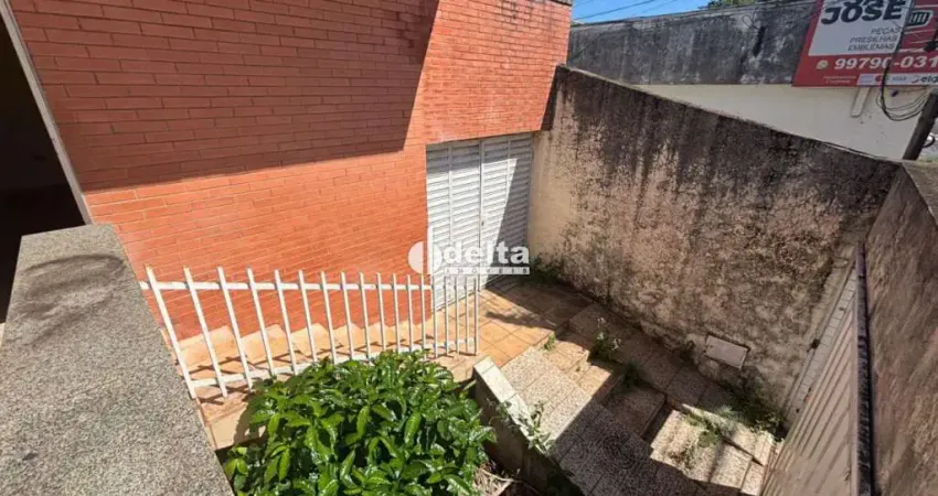 Casa residencial com 4 quartos, disponível para locação no bairro brasil em uberlândia mg