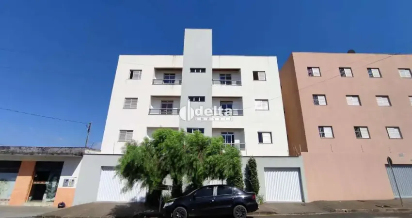 Apartamento com 02 quartos disponível para locação no bairro brasil, uberlândia-mg