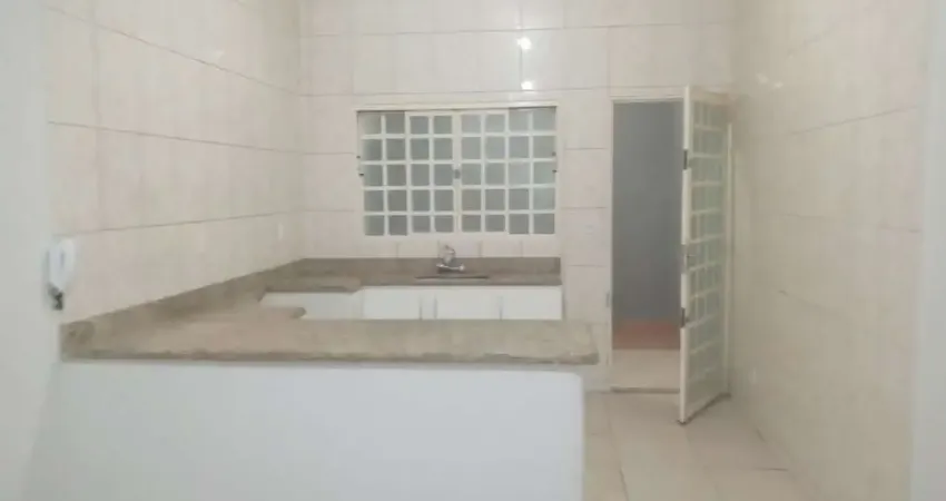 Casa residencial com 3 quartos sendo 1 suíte, disponível para locação no bairro pacaembu em uberlândia-mg