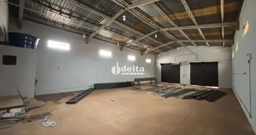 Galpão disponível para locação no bairro morada dos pássaros em uberlândia-mg