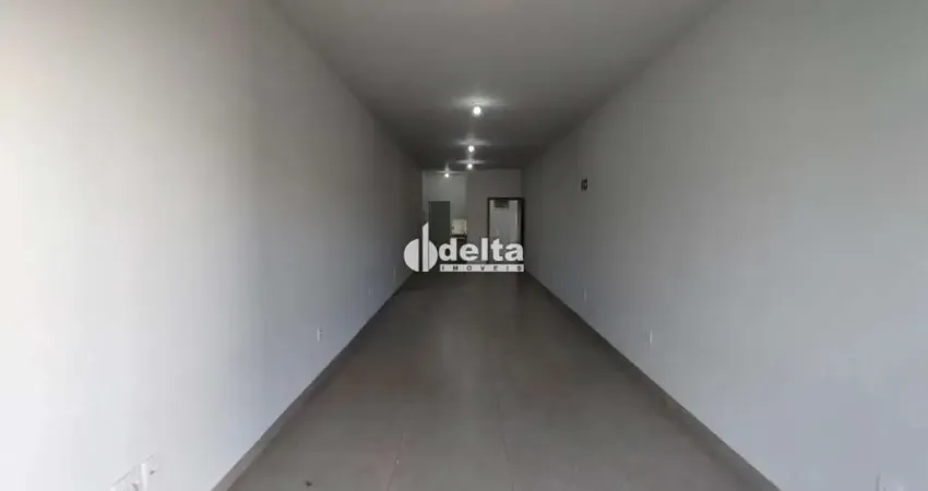Loja disponível para locação no bairro São Jorge em Uberlândia-MG.