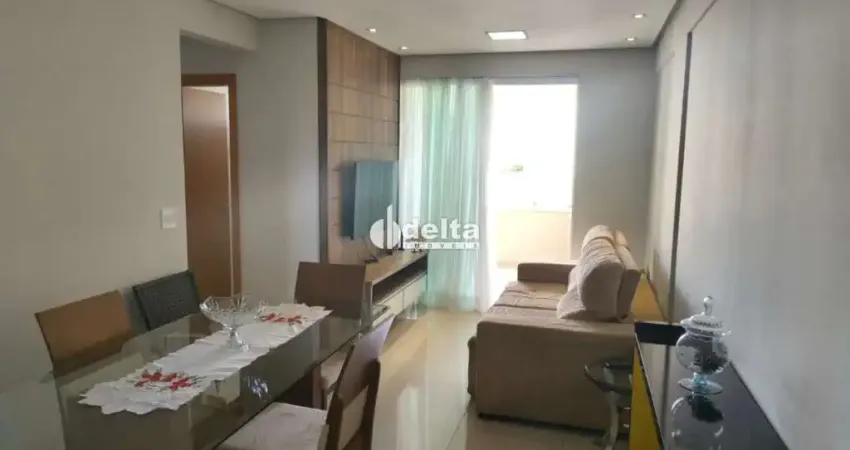 Apartamento com 2 quartos sendo 1 suíte disponível para locação no bairro Santa Mônica em Uberlândia-MG