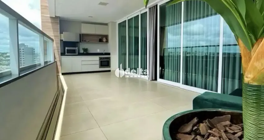Apartamento com 3 suítes disponível para locação no bairro Osvaldo Rezende em Uberlândia-MG