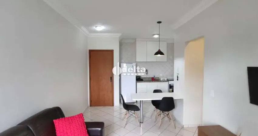 Apartamento mobiliado com 2 quartos disponível para locação no bairro Santa Mônica em Uberlândia-MG