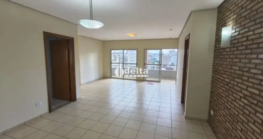Apartamento com 4 quartos sendo 1 suíte disponível em Locação no bairro Saraiva em Uberlândia-MG