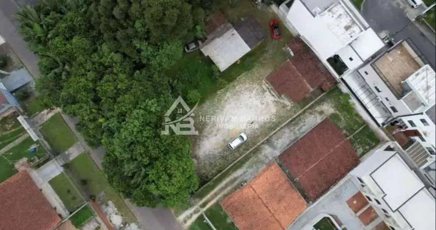 Terreno com infraestrutura para construção de edifício com 4 a 6 pavimentos