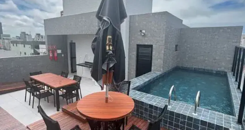 Apartamento térreo com área no bessa com 3 quartos sendo 1 suíte, elevador