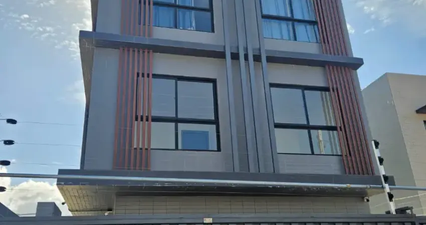 ALUGO Apartamento no Bessa com 2 Quartos sendo 1 Suíte e Piscina