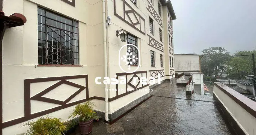 Apartamento térreo localizado no Edifício Alayde, Quitandinha Petrópolis