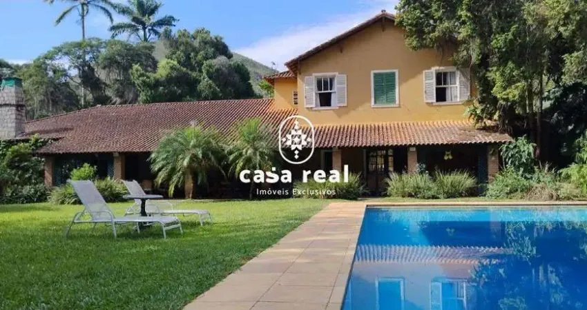 Pousada à venda, 22 quartos, 18 suítes, 22 vagas, Carangola - Petrópolis/RJ