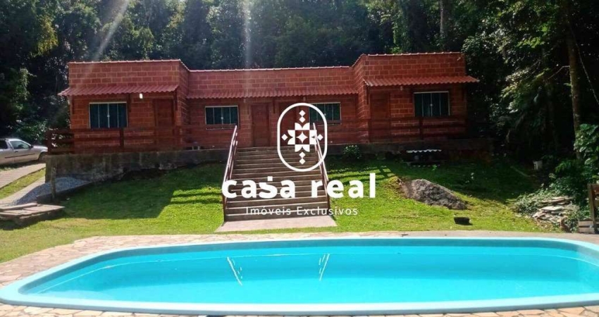 Flat à venda no Fazenda Inglesa, Petrópolis 