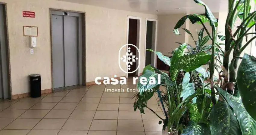Apartamento com vaga de garagem na Rua Aureliano Coutinho no Centro de Petrópolis próximo a todo comércio