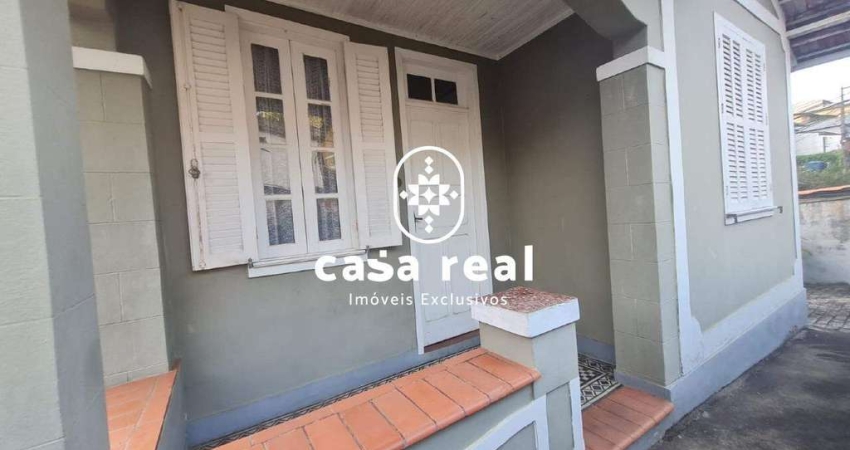 Casa com 5 quartos na Praça Pasteur em Petrópolis - RJ
