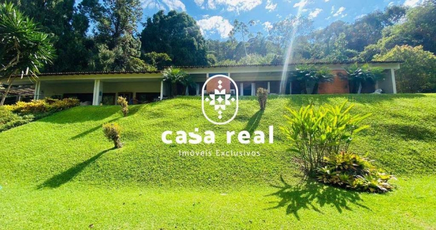 Casa à venda, 5 quartos, 5 suítes, 6 vagas, Cuiabá - Petrópolis/RJ