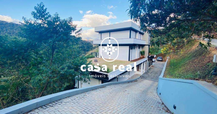 Casa à venda, 4 quartos, 3 suítes, 4 vagas, Itaipava - Petrópolis/RJ