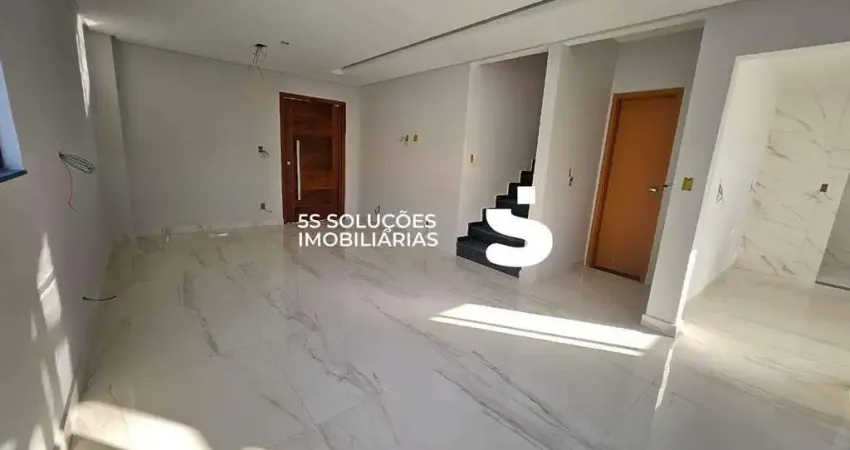 CASA À VENDA, 3 QUARTOS, 3 SUÍTES - JARDIM DA SERRA