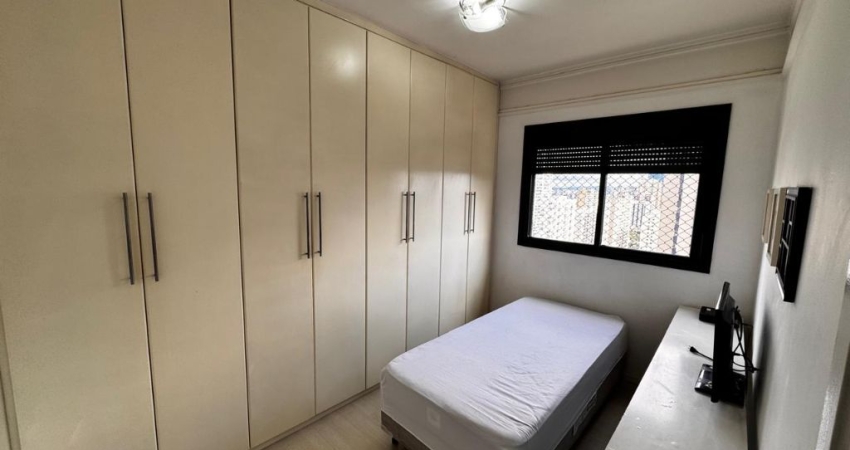 Apartamento mobiliado 3 dormitórios Classic com varanda e vista livre