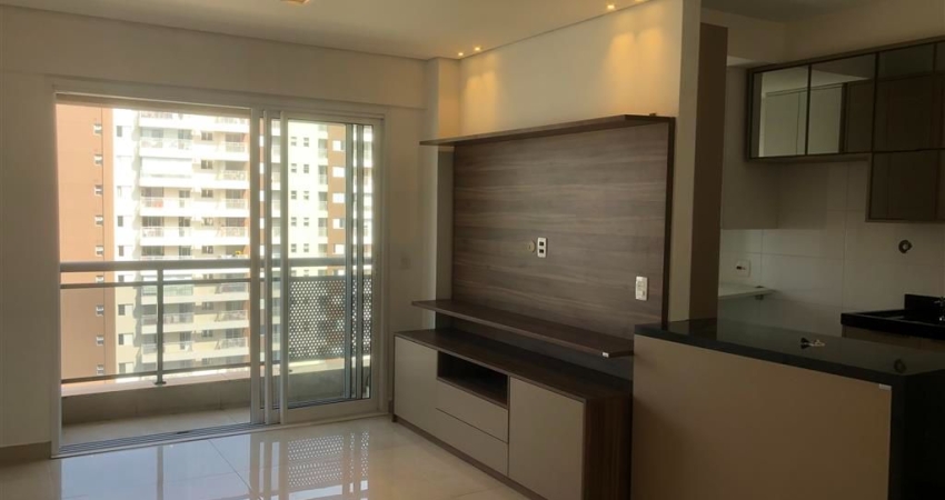 Apartamento de 53m² no Wi House Alphaville com armários, varanda, lazer completo, 1 suíte, 1 vaga e excelente localização. Não aceita pets.