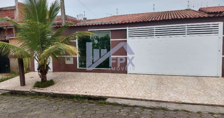 Casa para Venda em Peruíbe, Nova Peruíbe, 5 dormitórios, 2 suítes, 1 banheiro, 4 vagas