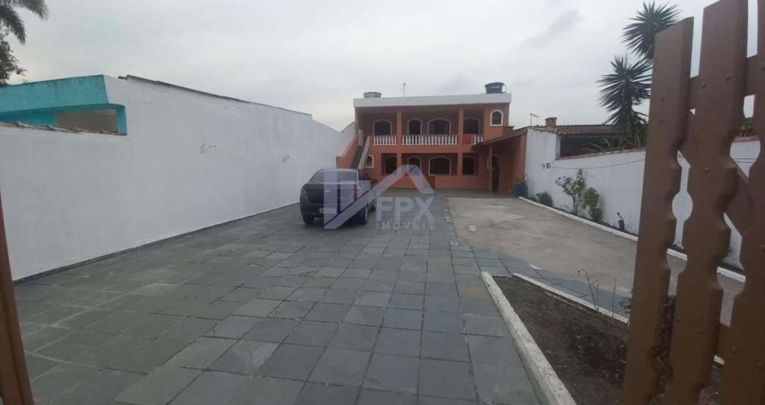 Casa para Venda em Itanhaém, Savoy, 4 dormitórios, 2 suítes, 3 banheiros, 12 vagas