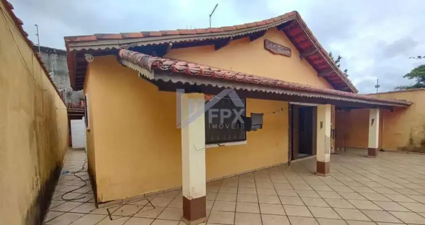 Casa para Venda em Itanhaém, Jardim Lindomar, 2 dormitórios, 1 suíte, 1 banheiro, 3 vagas