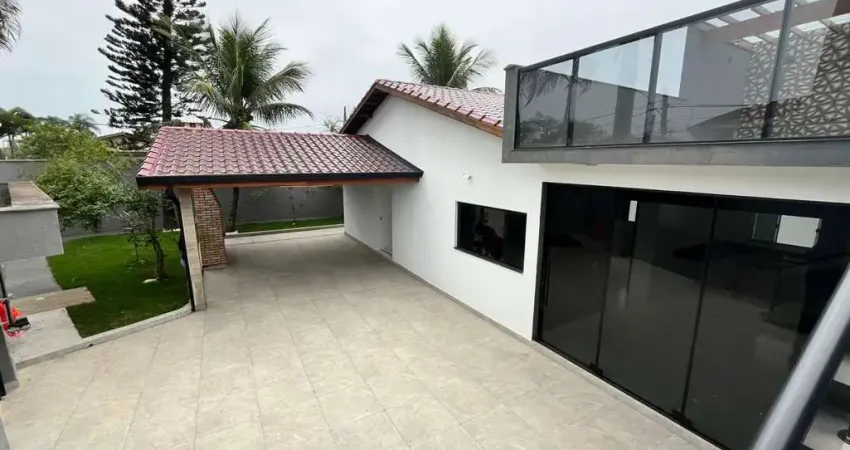 Casa Alto Padrão para Venda em Itanhaém, Bopiranga, 3 dormitórios, 1 suíte, 1 banheiro, 4 vagas