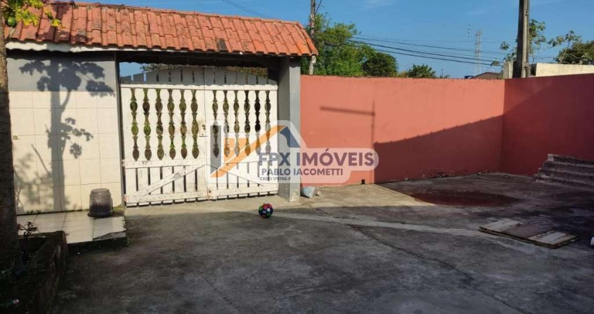 Casa para Venda em Itanhaém, São Pedro, 3 dormitórios, 2 banheiros, 5 vagas