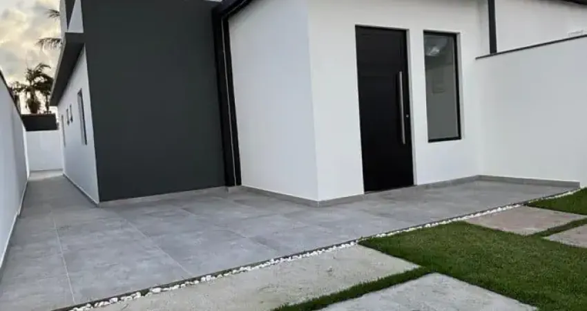 Casa nova com piscina e 2 dormitórios para Venda, Itanhaém