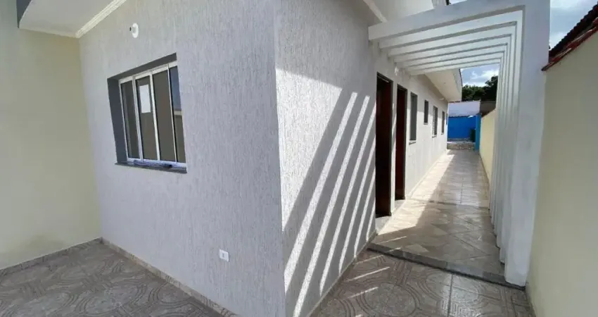 Casa nova com piscina e 02 dormitórios  para Venda, em Itanhaém