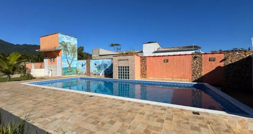 Chácara para Venda, Itariri / SP. Possui 03 dormitórios e piscina