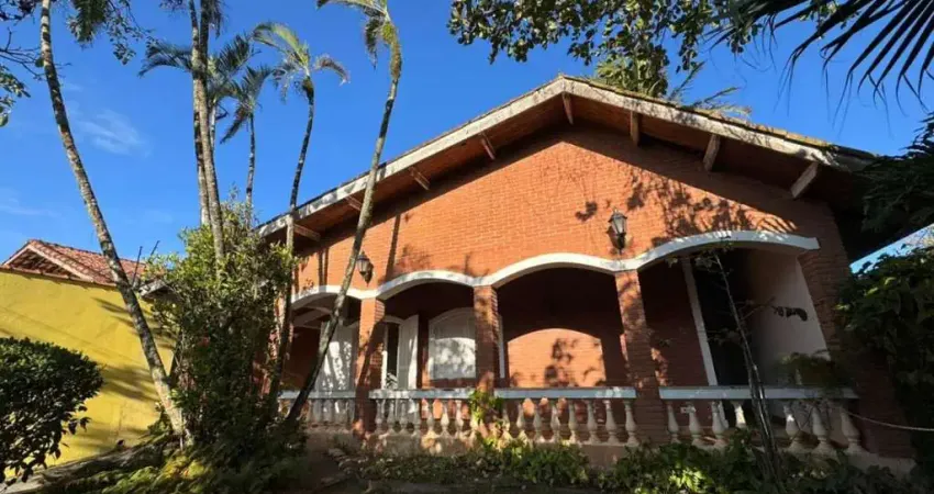 Casa alto padrão para venda em peruíbe, nova peruibe, 3 dormitórios, 1 suíte, 2 banheiros, 8 vagas