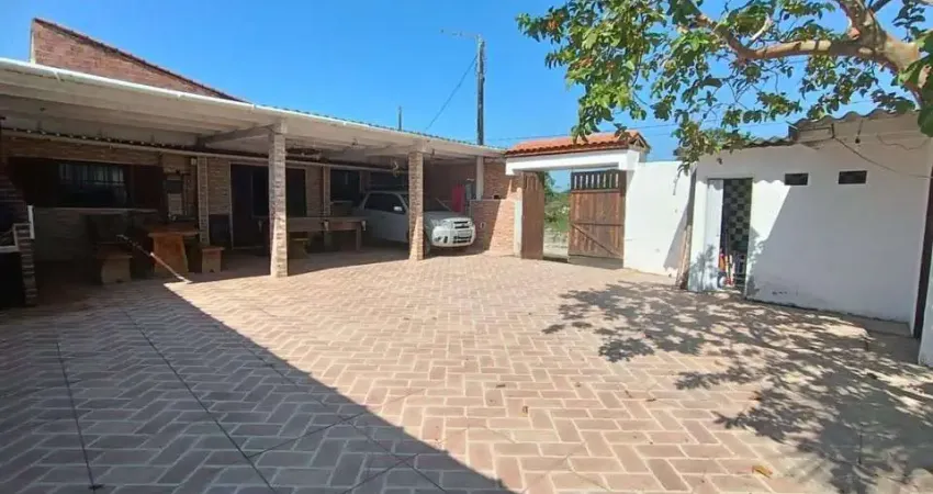 Casa para venda em itanhaém, jardim lindomar, 3 dormitórios, 1 banheiro, 4 vagas