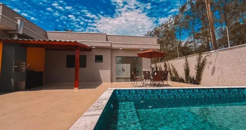 Casa nova com piscina e 02 dormitórios para venda, itanhaém / sp