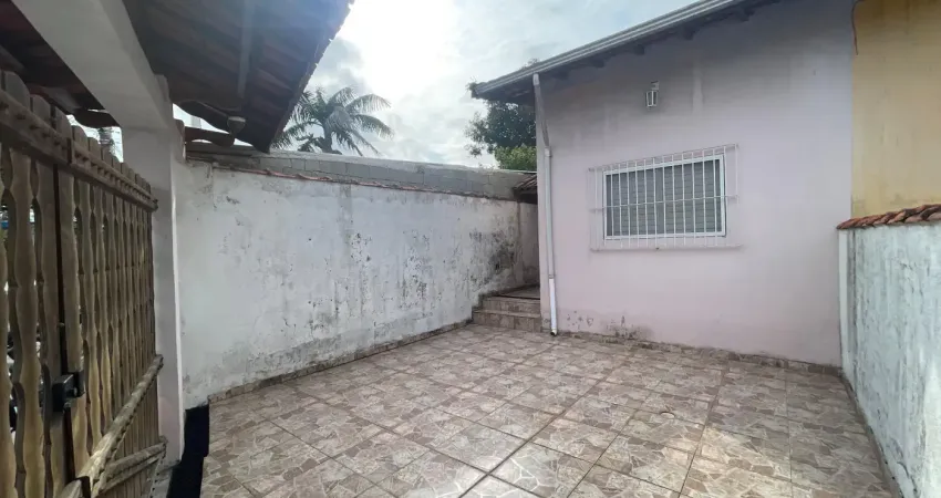 Casa com 02 dormitórios sendo 01 suite para venda, itanhaém / sp