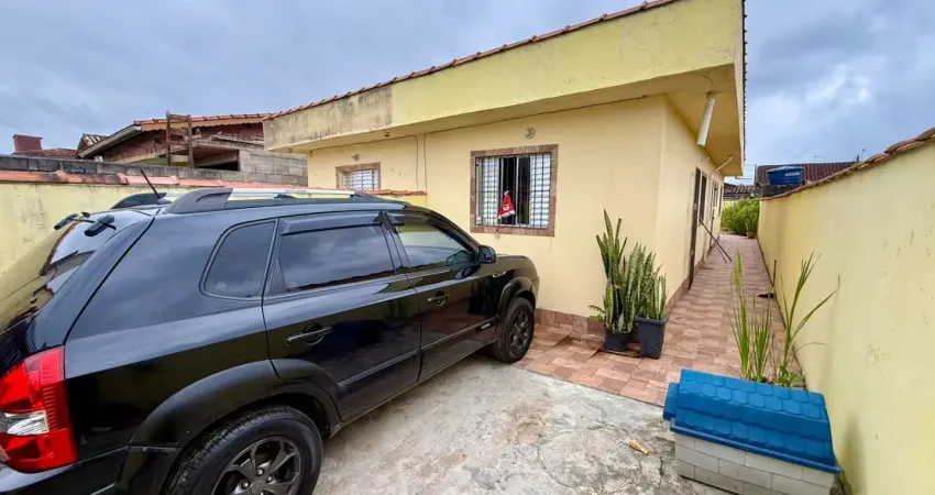 Casa com 2 quartos à venda na Praça Ângelo Guerra, 6840, Balneário Tupy, Itanhaém
