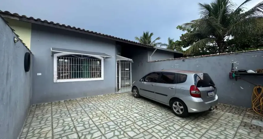 Casa para Venda em Itanhaém, Jardim Jamaica, 2 dormitórios, 1 suíte, 1 banheiro, 2 vagas