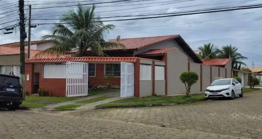 Casa para Venda em Peruíbe, Balneario Josedy, 3 dormitórios, 1 suíte, 1 banheiro, 3 vagas