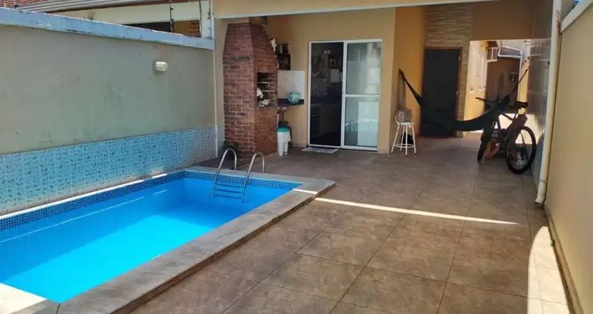 Casa para Venda em Itanhaém, Nova Itanhaém, 2 dormitórios, 1 suíte, 1 banheiro, 2 vagas