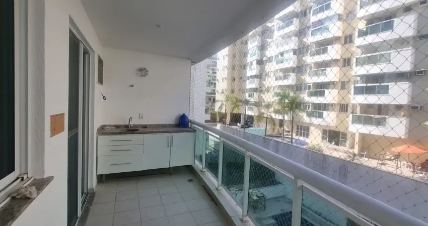 Aluguel apartamento, 3 quartos + dependência,na freguesia jacarepaguá
