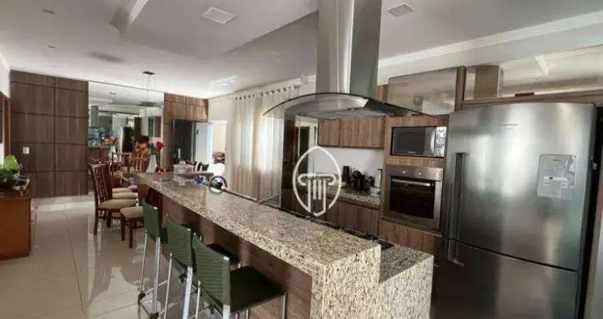 Casa com 3 dormitórios à venda, 250 m² por R$ 950.000 - Centro - Jataizinho/PR
