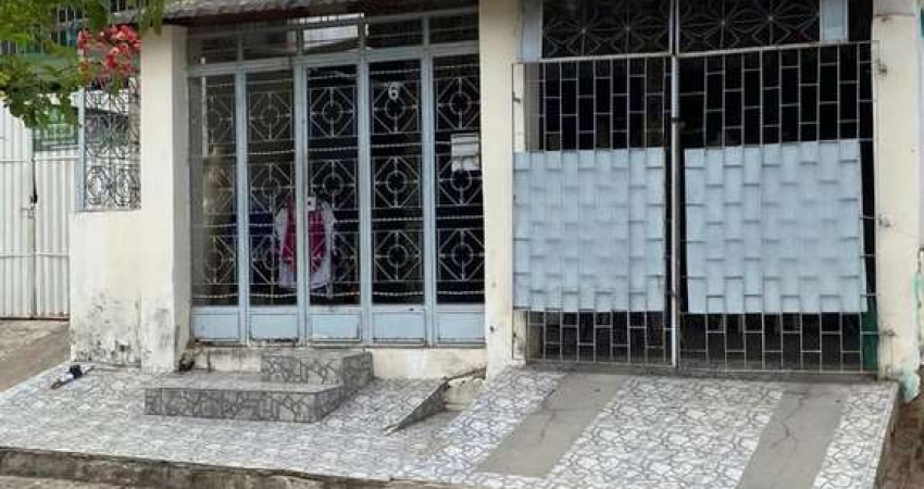 Casa para Venda em Pesqueira, Centro, 3 dormitórios, 2 banheiros, 1 vaga