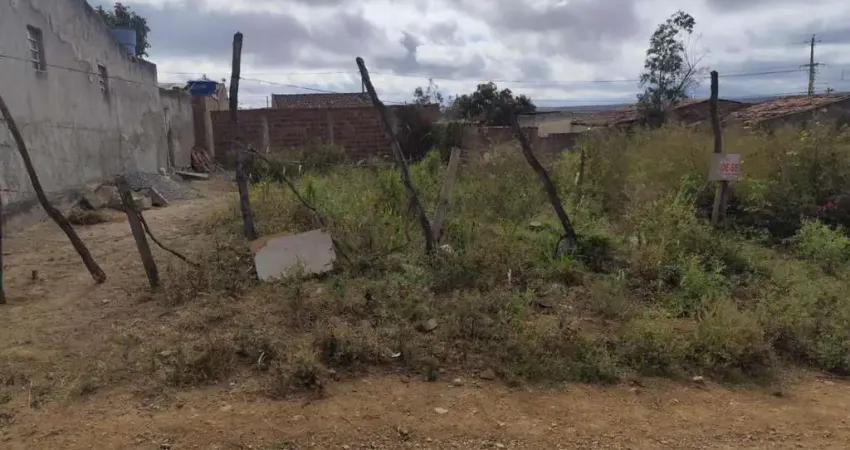 Terreno à venda na Rua Nelson Gonçalves, Prado, Pesqueira
