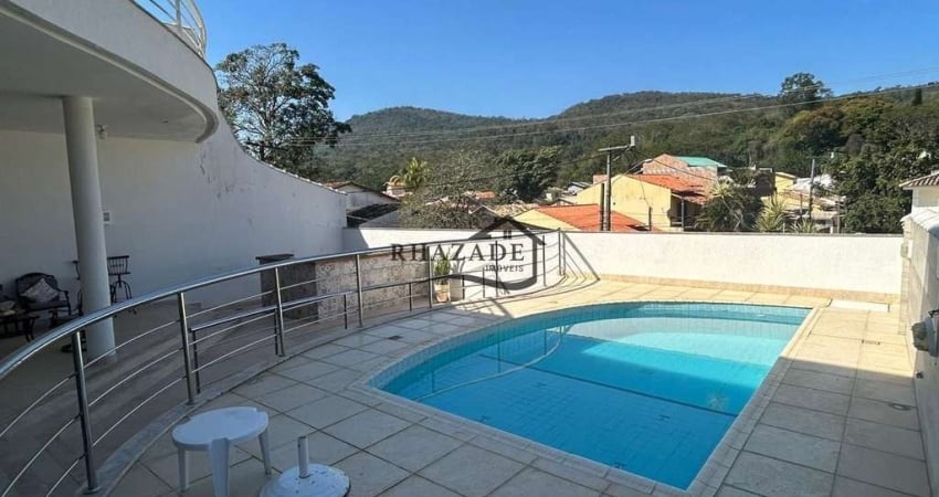 Casa Moderna no Condomínio Village Santa Mônica em Várzea das Moças