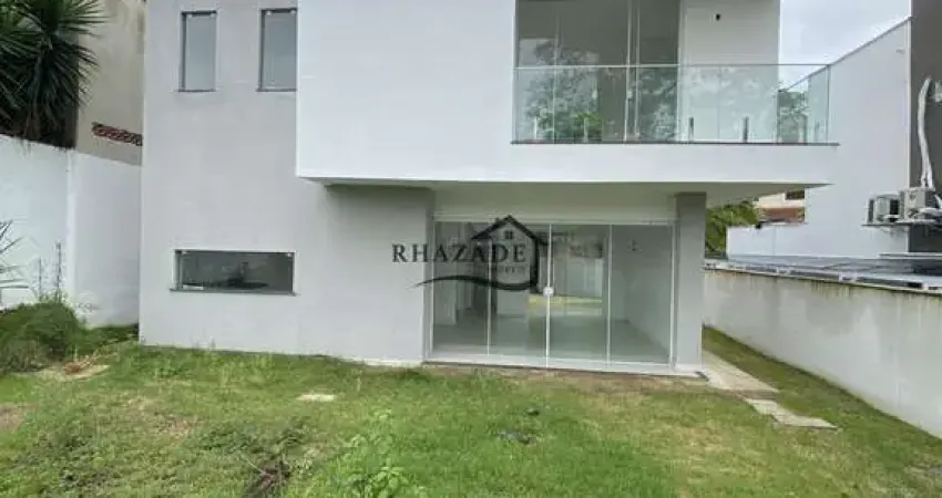 Casa com 3 quartos sendo 2 suítes por R$840.000,00 - Itaipu/RJ