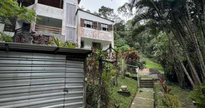 Casa com 5 quartos à venda na Rua dos Cristais, Serra Grande, Niterói