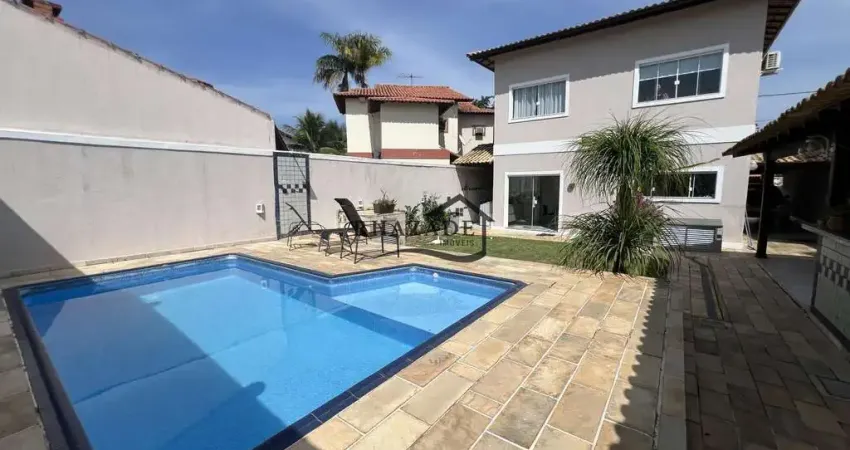 Excelente casa duplex no Condomínio Amoli em Itaipu, Niterói.