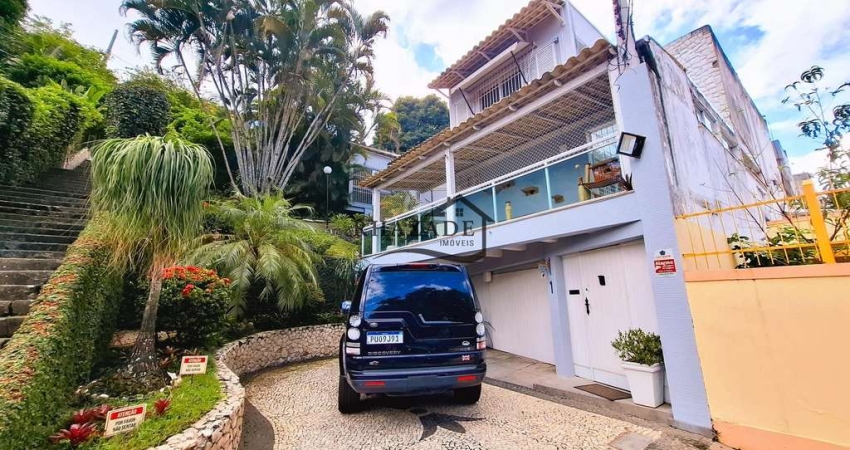 Casa com 3 quartos com suítes à venda, 450 m²  - São Francisco - Niterói/RJ
