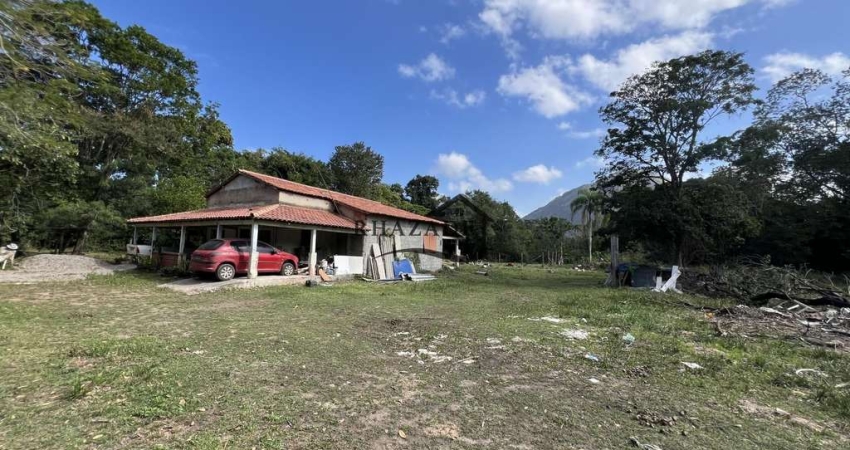 Chácara / sítio com 3 quartos à venda na Rua Doutor Allyrio Macedo Filho, 22, Chácaras de Inoã (Inoã), Maricá