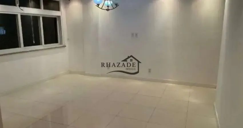 Excelente apartamento 3 quartos em icaraí/niterói na quadra da praia com 1 vaga.